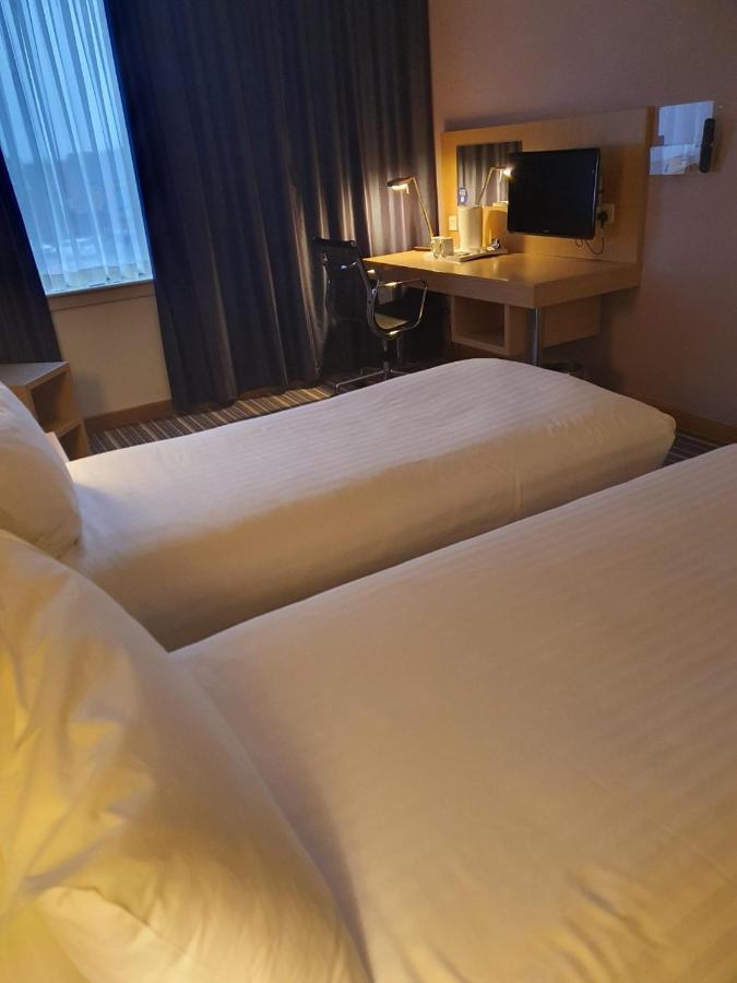 Holiday Inn Express Rotherham - North, An Ihg Hotel Ngoại thất bức ảnh